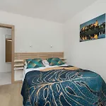 Cozy Laszkiewicza With Parking By Renters 克拉科夫