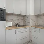 Cozy Laszkiewicza With Parking By Renters 公寓 *