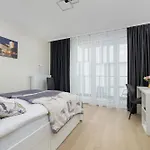 Cozy Laszkiewicza With Parking By Renters *