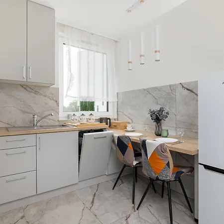Lägenhet Cozy Laszkiewicza With Parking By Renters