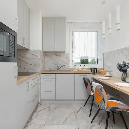 Cozy Laszkiewicza With Parking By Renters Krakow