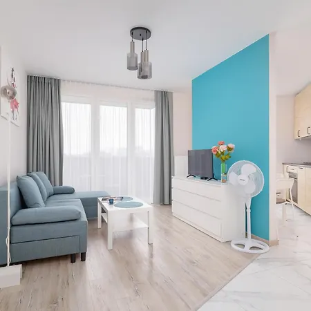 Cozy Laszkiewicza With Parking By Renters