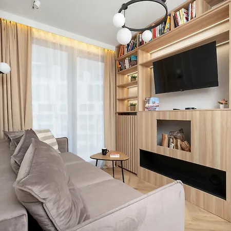 Apartment Cozy Laszkiewicza With Parking By Renters
