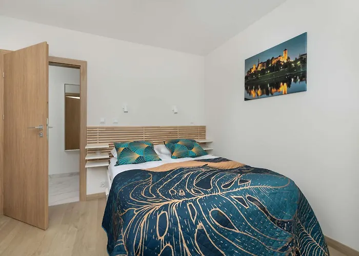 Cozy Laszkiewicza With Parking By Renters Krakau