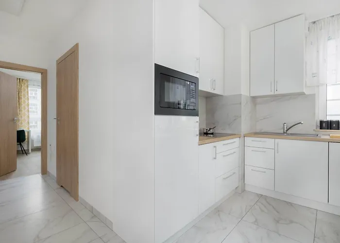 Cozy Laszkiewicza With Parking By Renters Appartement *