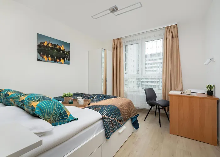 Cozy Laszkiewicza With Parking By Renters Appartement Krakau