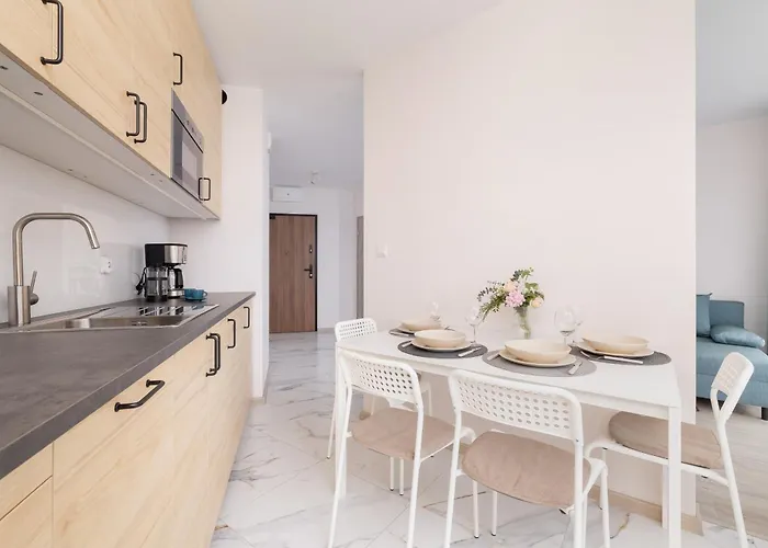 Cozy Laszkiewicza With Parking By Renters Appartement