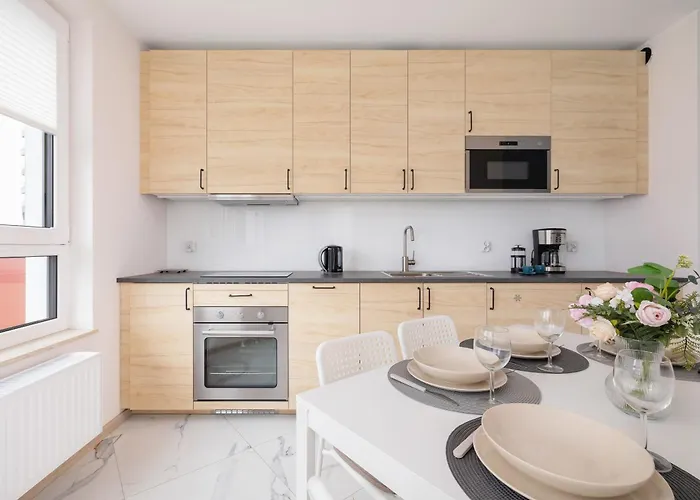 Cozy Laszkiewicza With Parking By Renters Appartement